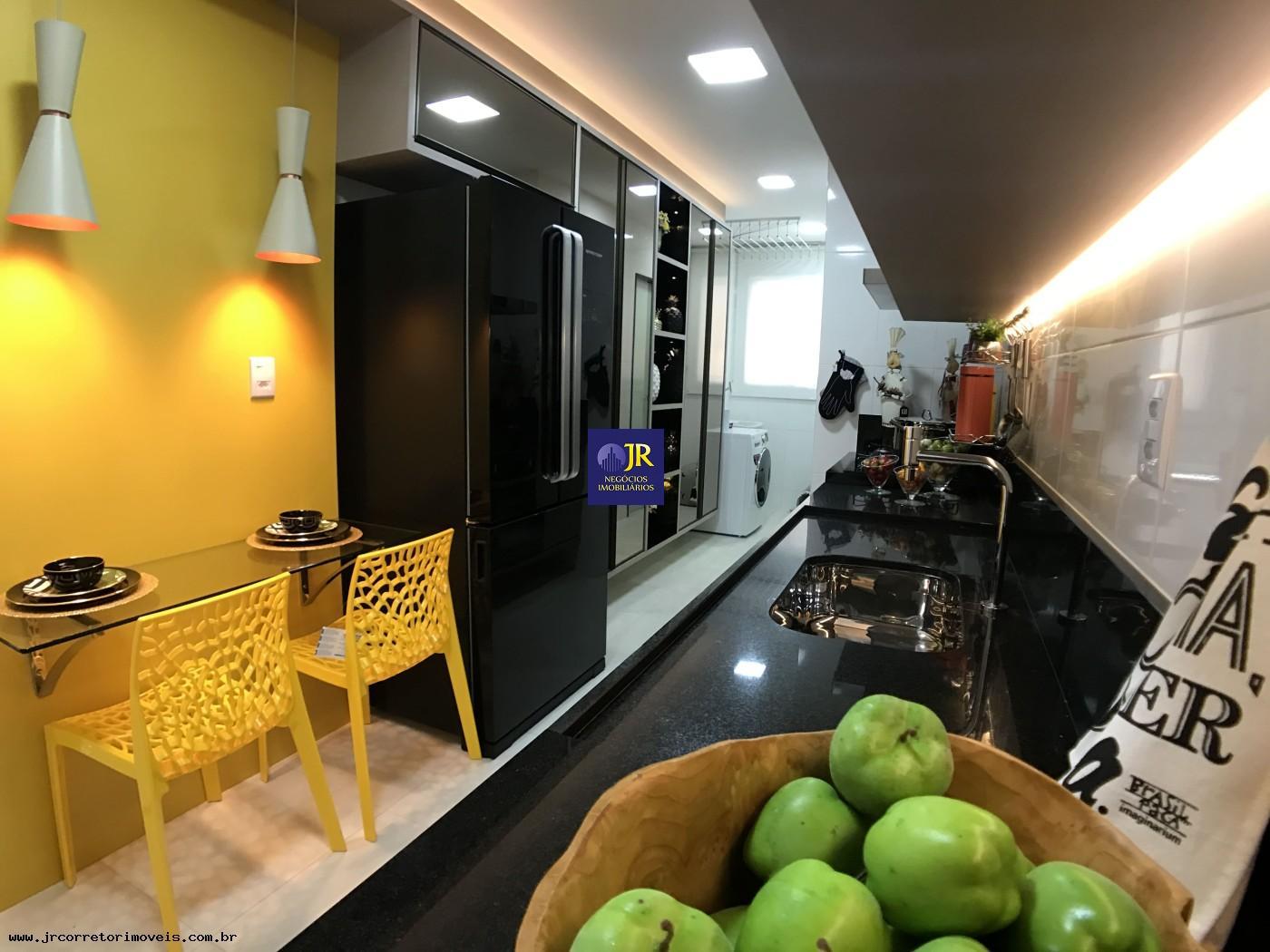Apartamento à venda com 4 quartos, 4 suítes, 3 vagas e 133m² no Praia da Costa, Vila Velha (ES) — foto 11 de 30