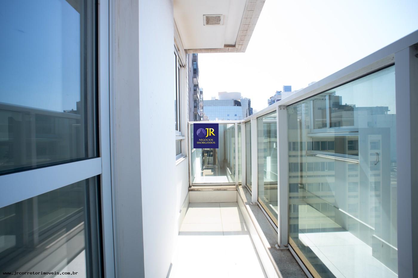 Apartamento à venda com 4 quartos, 4 suítes, 3 vagas e 133m² no Praia da Costa, Vila Velha (ES) — foto 19 de 30