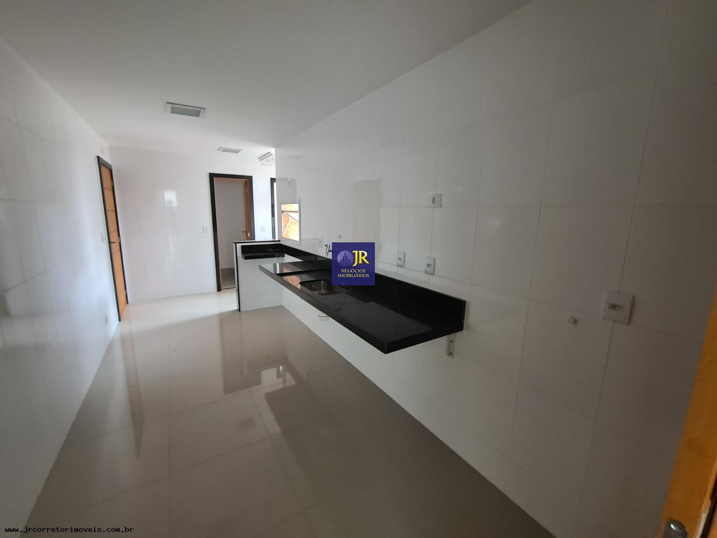 Apartamento à venda com 4 quartos, 3 suítes, 2 vagas e 142m² no Praia da Costa, Vila Velha (ES) — foto 5 de 30